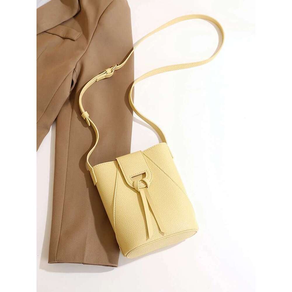 Women's Bags Designer Hot Selling Women's Shoulder Ladies' Soft Hasp PU Leather Handbag Large Capacity Crossbody Bags For Women Solid P
