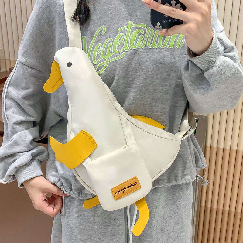 Japanese Haruku niche retro checkered chest bag for men and women, Korean casual unisex crossbody trendy waist bag, 2025 temperament versatile new tre