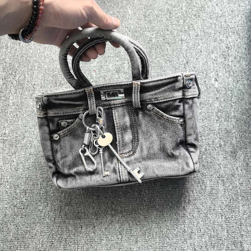 2025 new European and American classic lock design wash denim pants personalized top handle shoulder bag