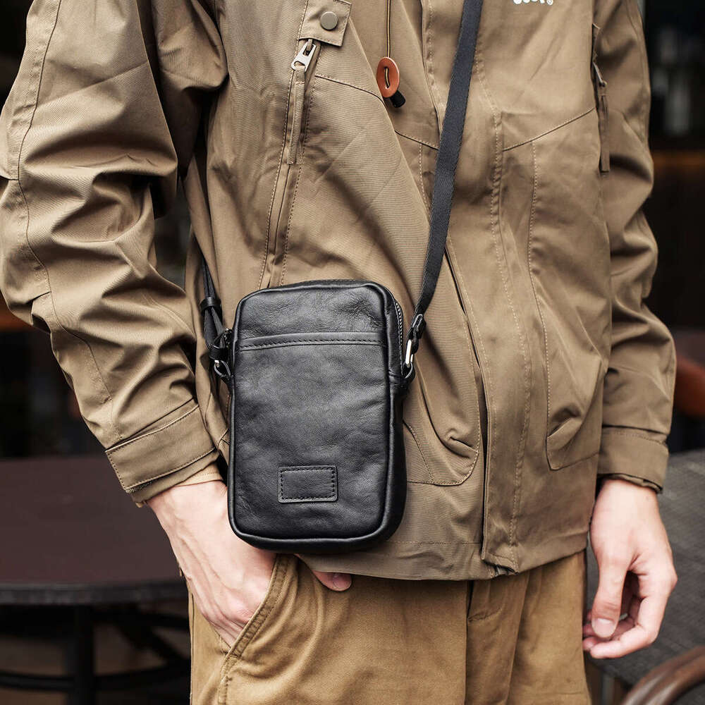Women's Bags Designer Leather Men's Mini Leather Portable Phone Summer Casual Small Backpack, Single Shoulder Crossbody Bag, Trendy