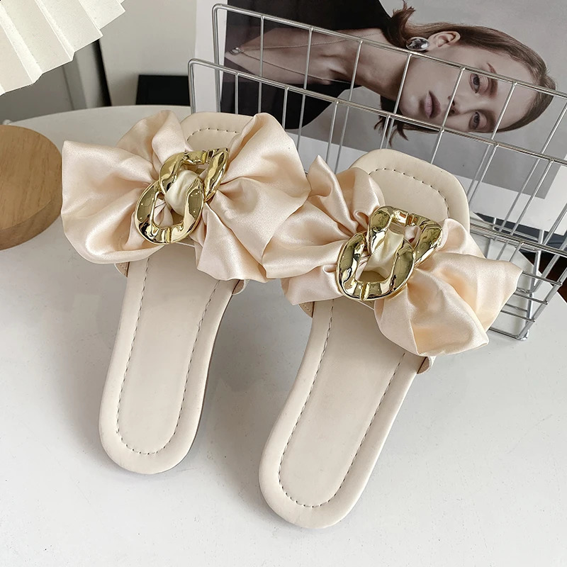 Girls Slippers Silk Bowtie Buckle Pure Color Beautiful Children Sliders Summer Square Toe Slipon Holiday Kids Shoes 2736 250515