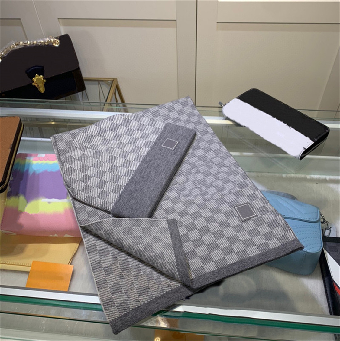 Fashion Classic Scarf Hat Glove Sets 3 Piece For beanies Men Women Wool Winter Caps Shawl Hats Scarves Wool Beanie Wrap Scarfs Box 12288