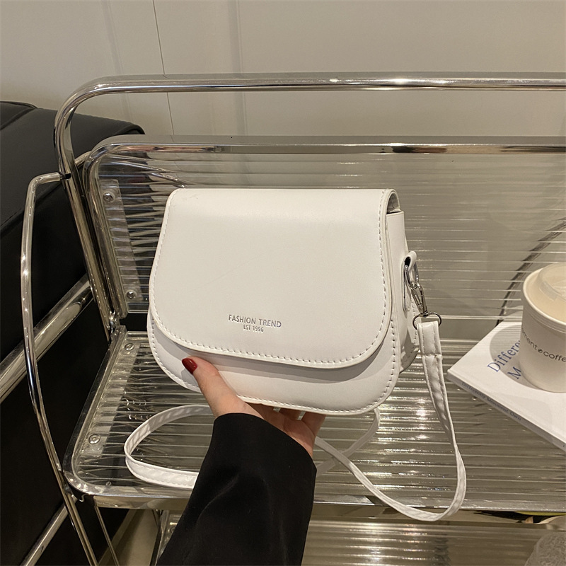 Free Delivery Designer Bag Fashionable Women In Summer 2025 New Minimalist Small Square For Women Practical And High End Single Shoulder Luxury Bag