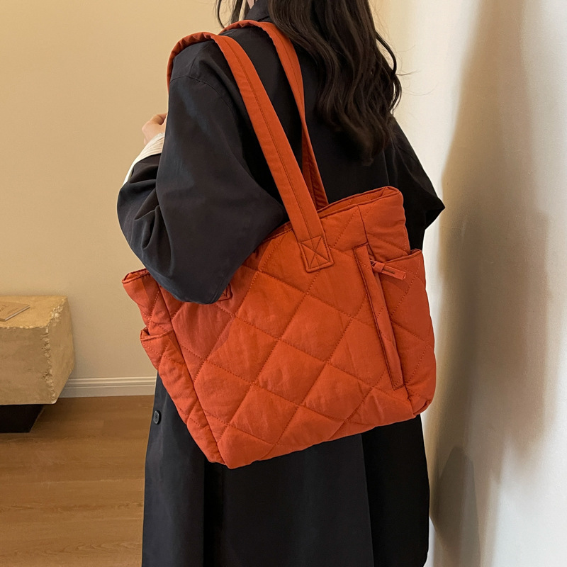 2025 large capacity tote new fashionable stylish women's bag trendy and casual Korean version shoulder bag