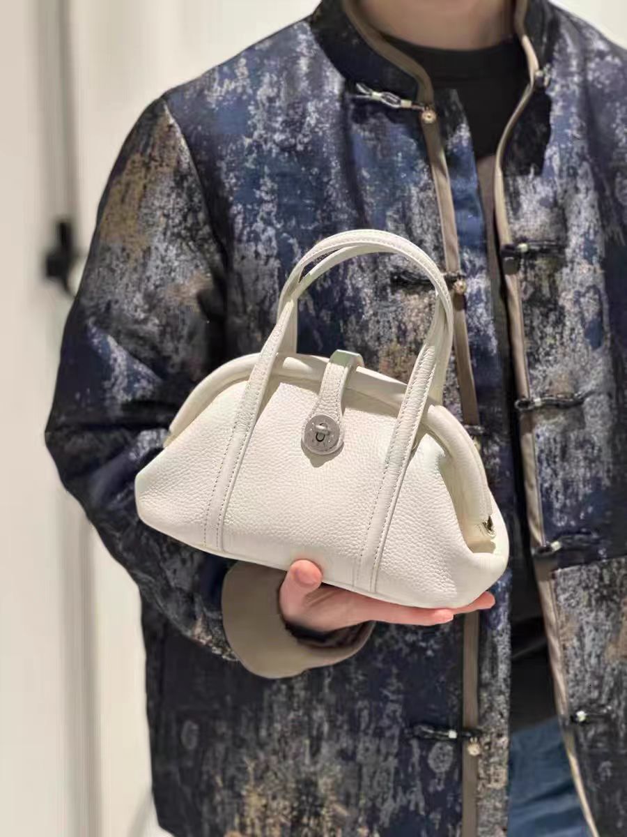 Dumpling women's crossbody 2025 new nylon canvas fashionable handbag casual Oxford cloth single shoulder small bag