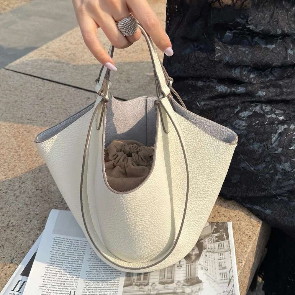 Genuine bucket 2025 summer new soft top layer cowhide leather one-shoulder tote bag fashionable ladies handbag