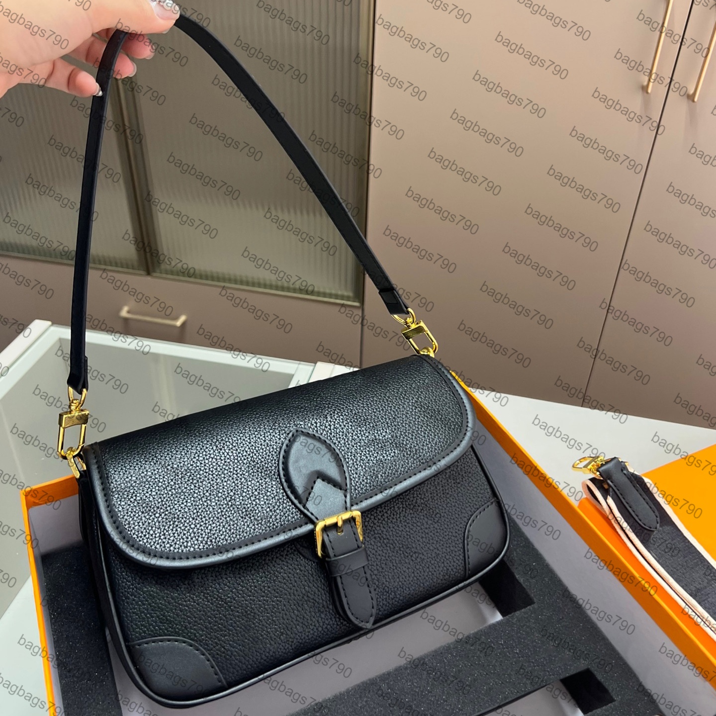 Woman Shoulder Bag purses crossbody cross body bag leather Handbag Women Baguette Purse Embossing Evening Casual Tote