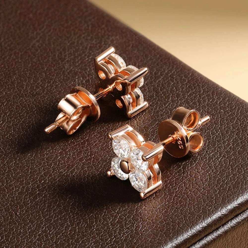 3mm Test Passed Moissanite Stud Earrings for Women S925 Silver Plated White Gold Four Clover Ear Studs Wedding Party Jewelry GRA