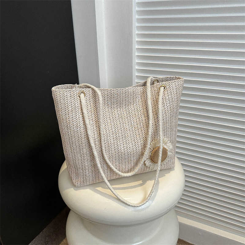 Womens Large Capacity Shoulder Bag New Fashion Trend Korean Woven Handbag Versatile Student Tote Bag