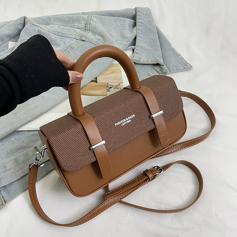 2024 new box trend versatile shoulder niche design splicing crossbody handbag small square bag for women