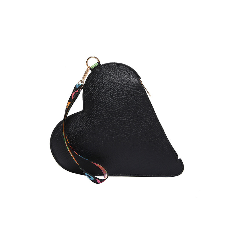 Free Delivery Designer Bag Niche Design Love 2025 Winter Beauty This Year's Popular Change Hand Korean Edition Women's Bag Trend Luxury Bag 