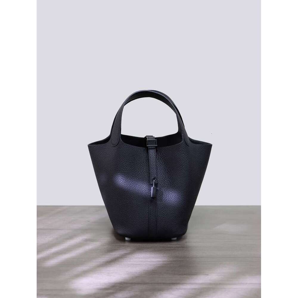High quality vegetable basket TC top layer cowhide new model large capacity leather bucket hand held commuting bag for women