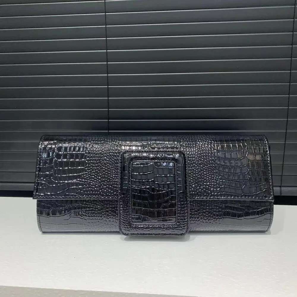 Women's Fashion Retro Large Capacity Crocodile Pattern Commuter Handbag