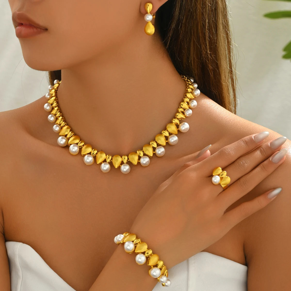 Exquisite Waterdrop Shaped Pearl Choker Dangle Earrings Bracelet Ring Set Womens Glossy Gold Color Party Date Jewelry 250520