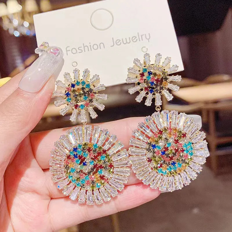 Chrysanthemum Flower Zircon Earrings Square Sugar Copper Plated Embossed Artificial Shell Beads Flower Earrings 250519