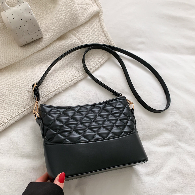 Free Delivery Designer Bag Color Blocked Diamond Grid Chain For Women 2025 New Trend Winter Wandering Casual Western Style Large Capacity Small Square