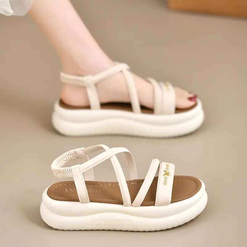 new summer free shipping designer Sandals for woman outdoor breathable indoor slippers soft beach shoes