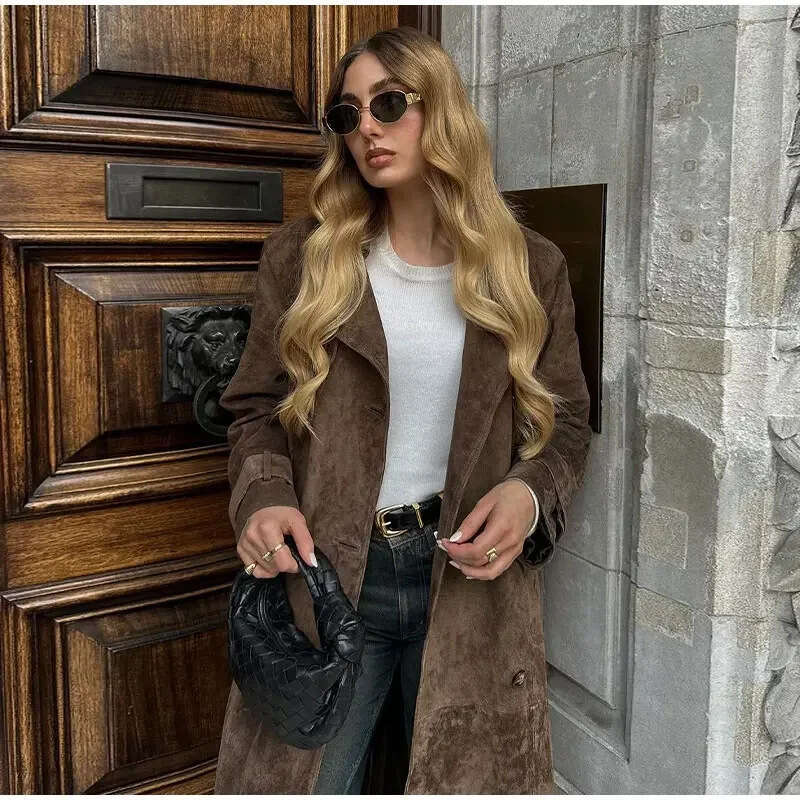 European American 2025 autumn women's trench coat temperament, khaki imitation leather double breasted lapel coat, new style with chic and elegan