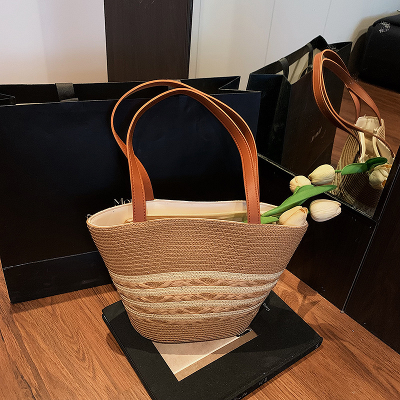 Free Delivery Designer Bag Bohemian Small Broken Edge Striped Tote Shoulder Fashionable Hand Held Straw Woven Beach For Women Luxury Bag