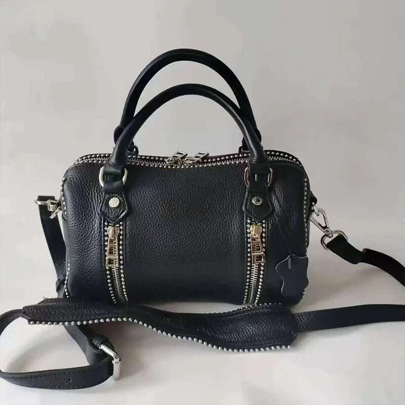 2025 New Women Shoulder Design Fashion Ladies Crossbody Black PU Leather Vintage Chain Envelope Bag