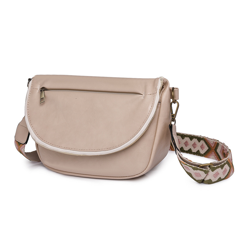 Spring and Summer New Single Shoulder Slant Body Women's Casual Simple Commuter Bag Cycling Chest Bag Retro Texture Designer Commuter Single Shou