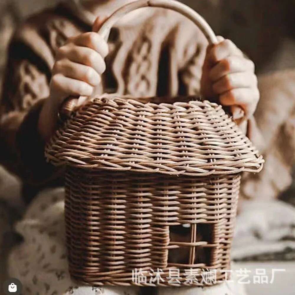 Handmade House Rattan Bag Wicker Woven Handbags Cute Basket For Women 2023 Summer Beach Bags Square Box Purses Clutch Tote