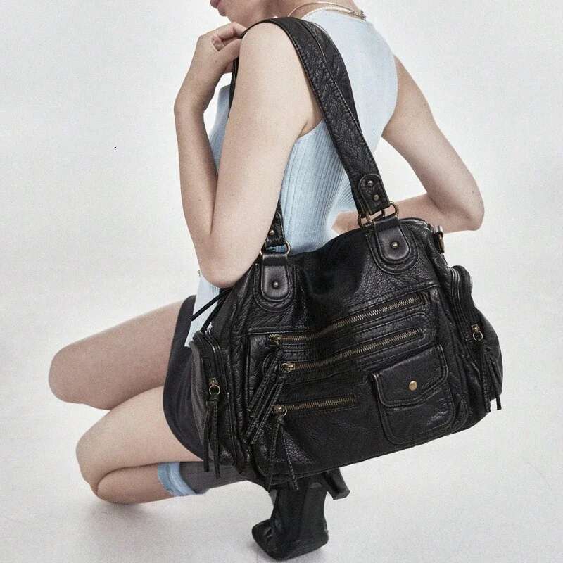 Ladies' Fashion Y2k Spicy Girl Retro Tote Bag, Large Capacity Vintage Multi Pocket Shoulder Bag