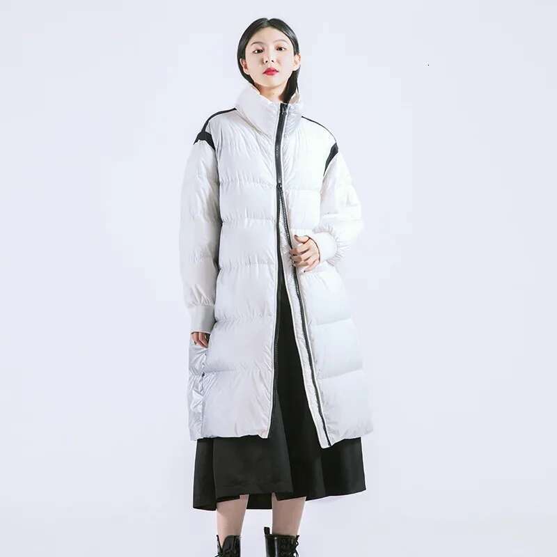 2022 Winter New Jacket Women's Lengthened Style Fashion Trend Loose Gradient Technology White Duck Down Thick Warmth Coat Designer