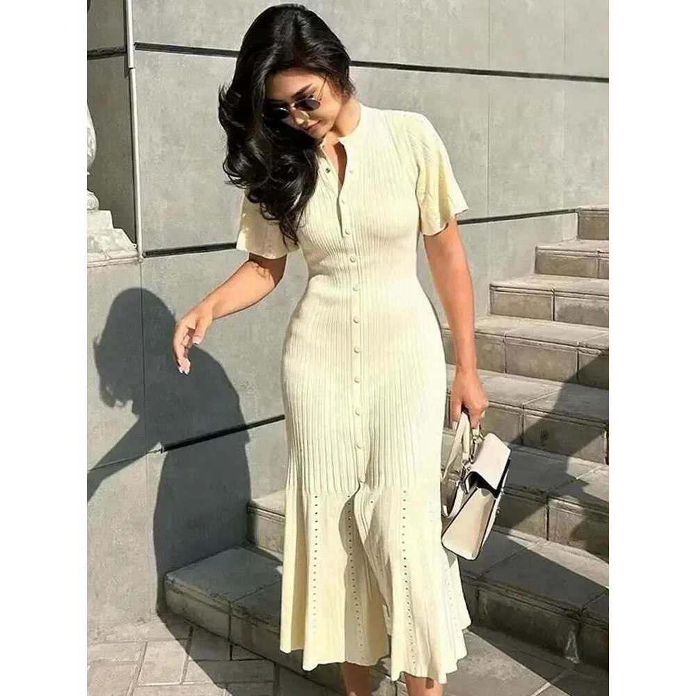 Elegant Knitted Patchwork Midi Dress Women's Short Sleeve High Waist Casual Single-Breasted Curvy Dresses Summer Black Apricot Designer