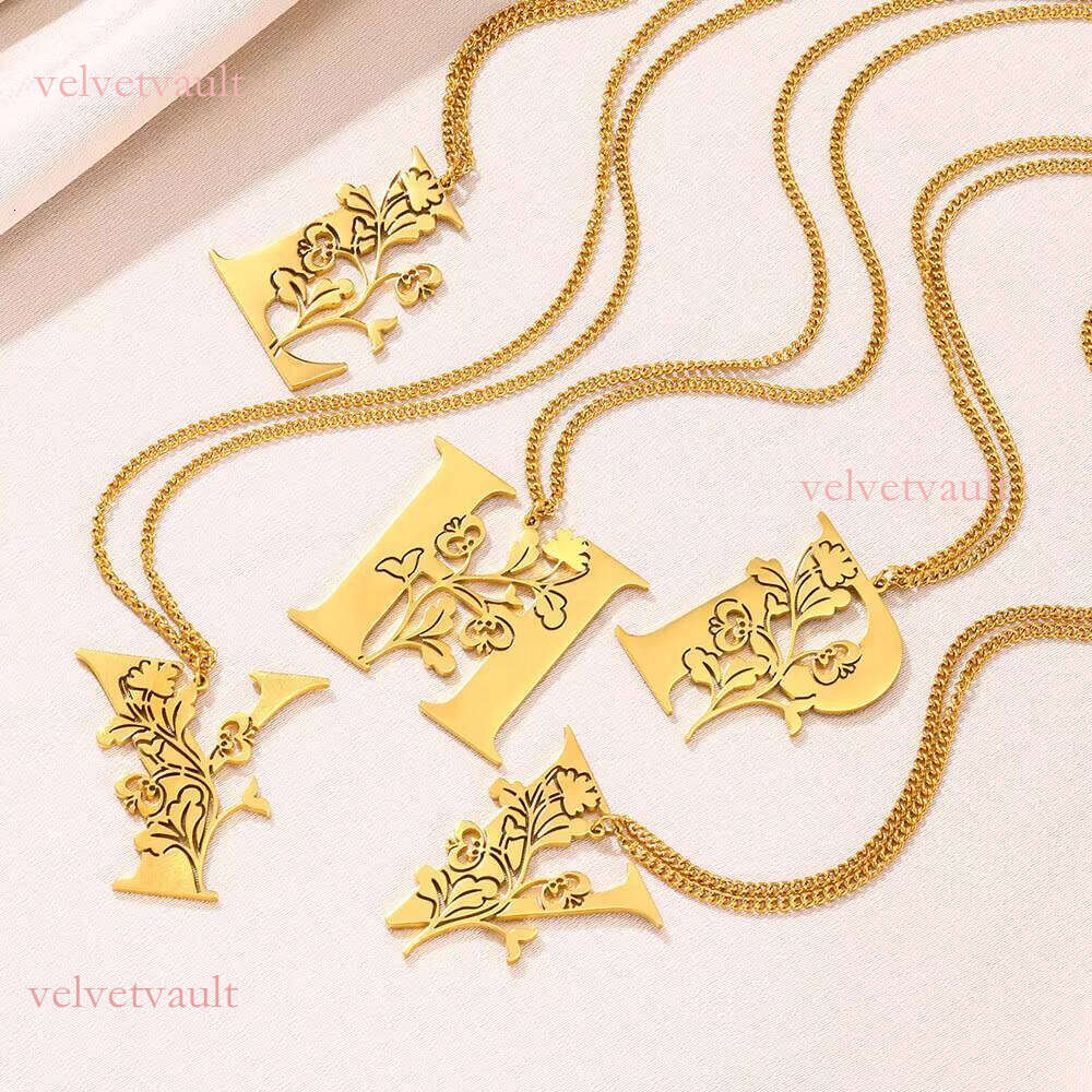Classic style gold-plated stainless steel name necklace, men's/women's wedding party names and surnames