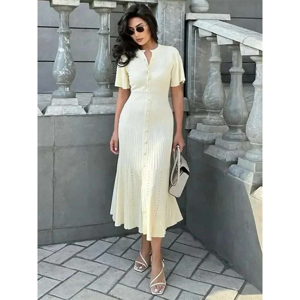 Knit Solid Women's Dress Short Sleeve O Neck Lady Dresses 2025 Elegant Summer Single Breasted Hip Package High Waist Female Rube Designer