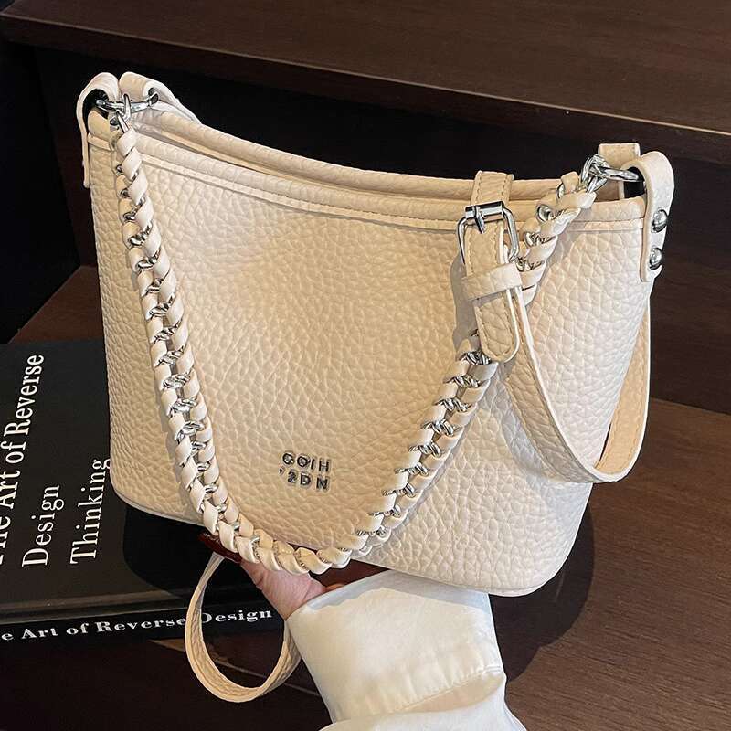 Niche Western style Bucket Women's 2025 New High end Versatile Armpit Small Square Single Shoulder Crossbody Bag