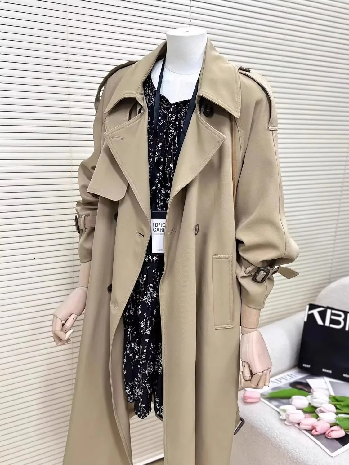 Lautaro Spring Autumn Ligh Grey Long Soft Flowy Trench Coat for Women Double Breasted Loose Casual Korean Fashion Overcoat 250520