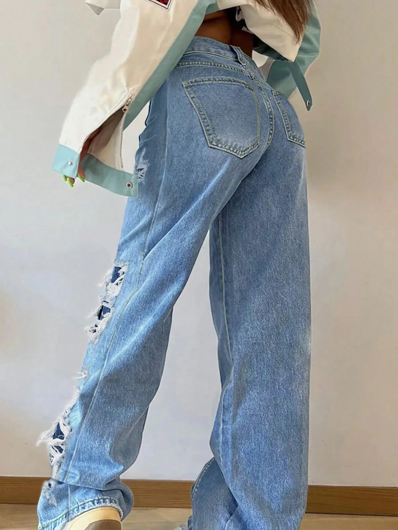 Women Ripped StraightLeg Jeans Button Zipper Casual Street Style Denim Pants with Pockets Nonstretch Fulllength 250519
