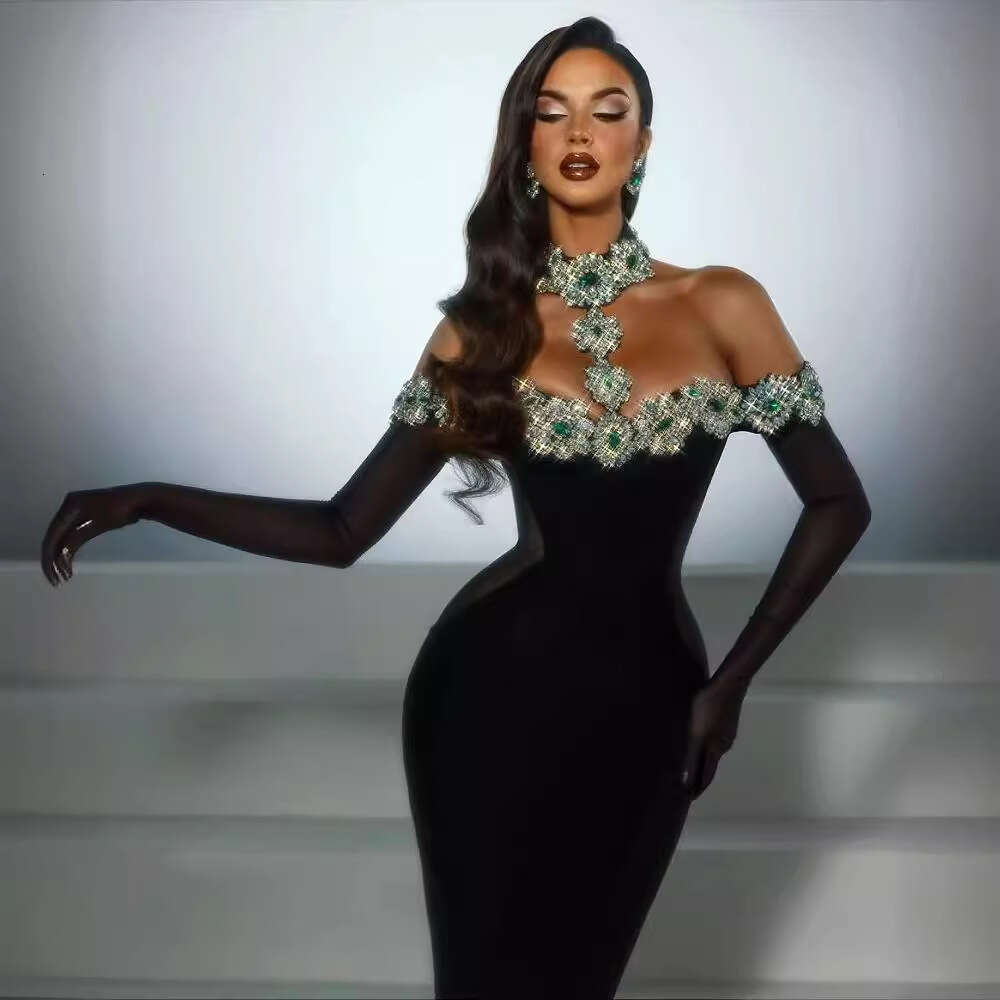 Halter Dress Summer Style Gloves Luxurious Diamond Studded Hanging Bag Hip Bandage Dress Fashionable High End Red Carpet Party Dress Maxi Dress