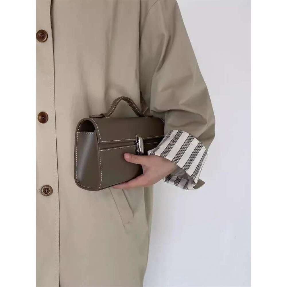 Office Ladies Elegant Tote Handbag Fashion Design Hasp Genuine Leather Single Shoulder Bag Women New Solid Color Messenger Bags