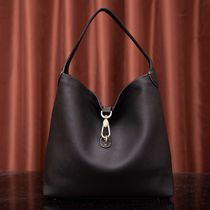 European and American Style Large PU Plain Handheld Single Shoulder Underarm Bag for Girls