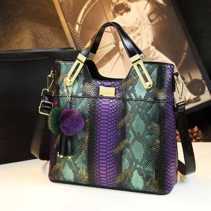 Large Capacity Commuter Female 2023 New Style Stylish Middle-Aged Lady Mother Single Shoulder Crossbody Bag