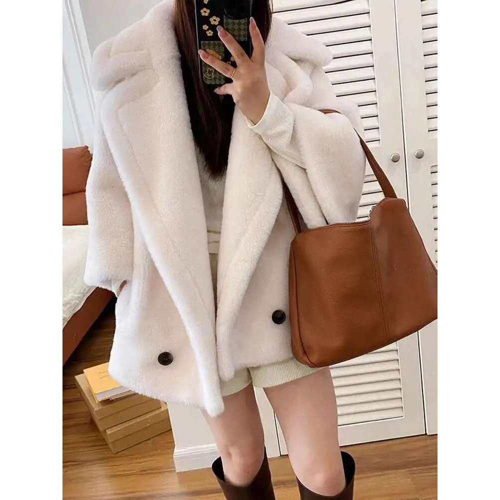 LANMREM Short Lamb Wool Coat For Women Lapel Collar Loose Sleeves Solid Color Female Warm Clothing 2024 Winter 2DA8020