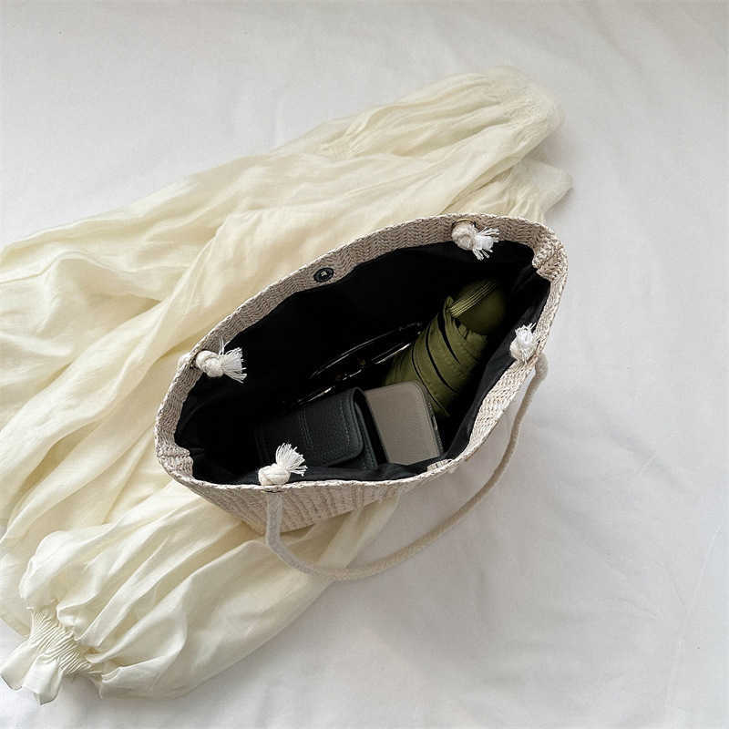 Womens Large Capacity Shoulder Bag New Fashion Trend Korean Woven Handbag Versatile Student Tote Bag