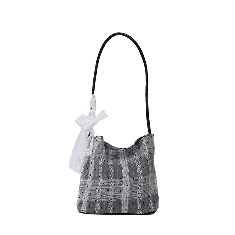Super popular niche polka dot women's new fashionable multifunctional single shoulder underarm bag, trend lightweight and simple bucket bag