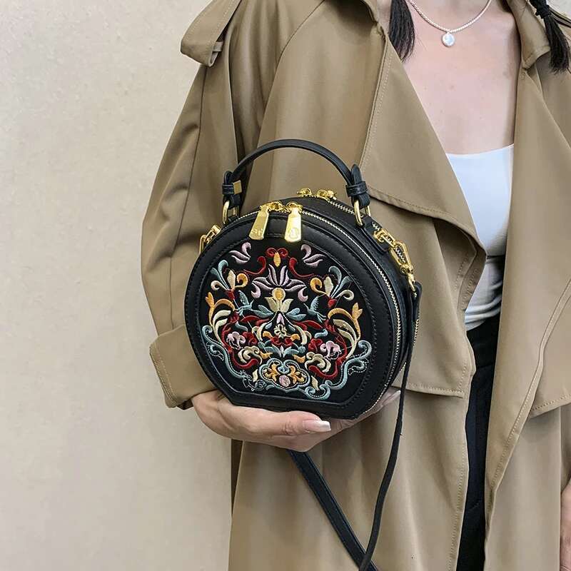 2025 National Embroidered PU Leather Small Handbag Round Shape Women Shoulder Bag Fashion Designer Purses Cross Body Bags