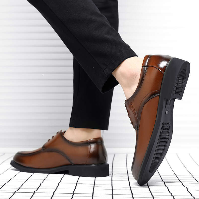 Men's spring business dress leather Korean casual men's British youth shoes, oversized shoes
