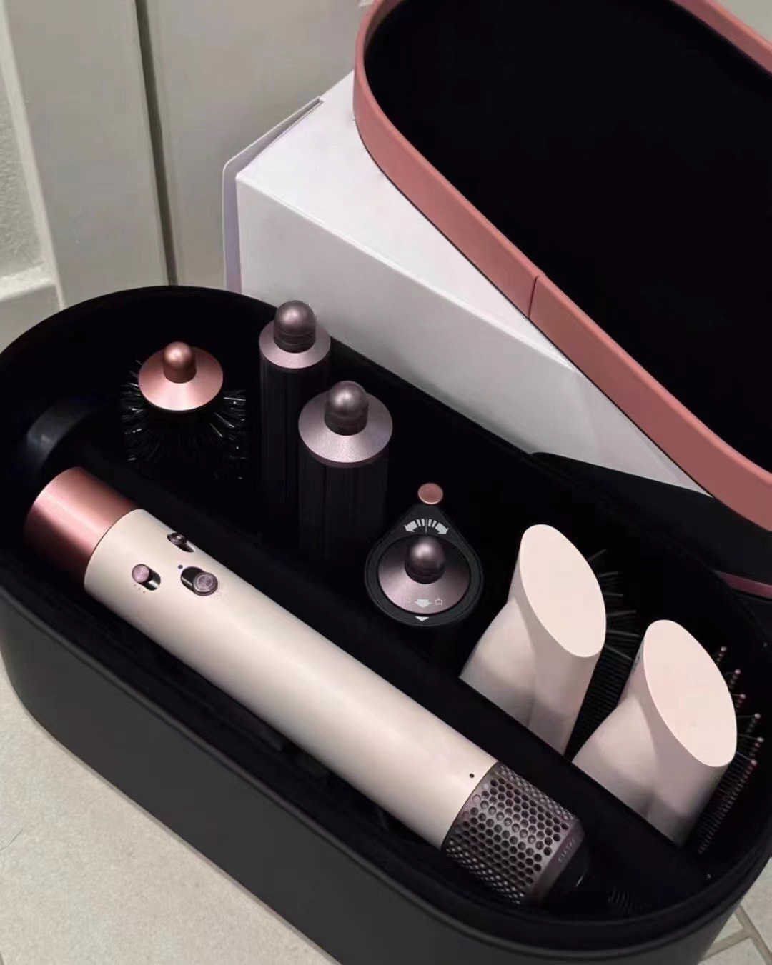 Sunset Rose Curling iron: Multi-functional hair care for quick styling