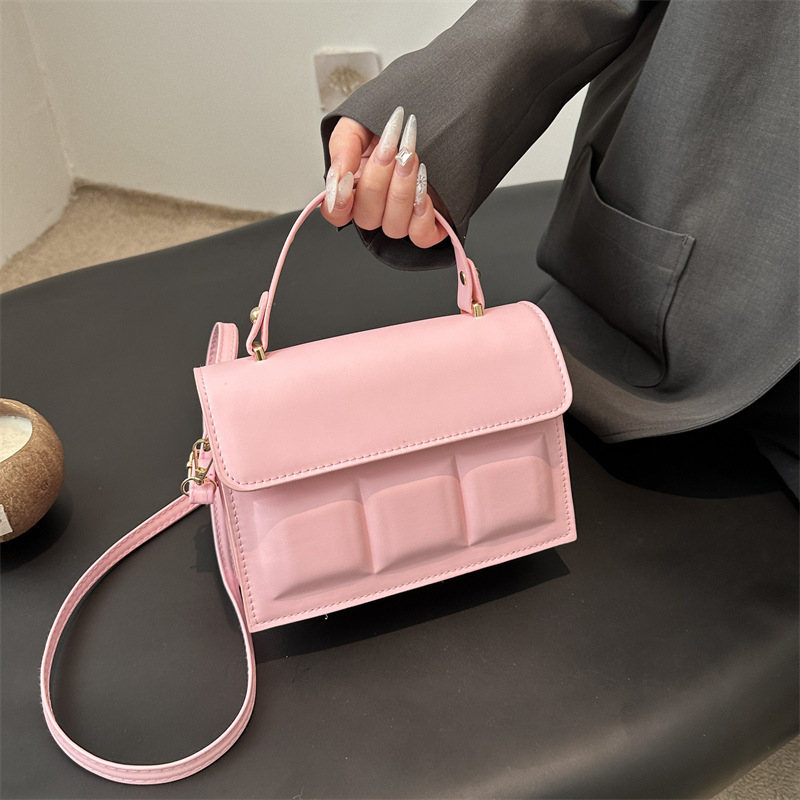 Free Delivery Designer Bag 2025 Fashion Versatile Western Simple Small Exquisite Temperament Cross Shoulder Hand For Women Instagram Luxury Bag