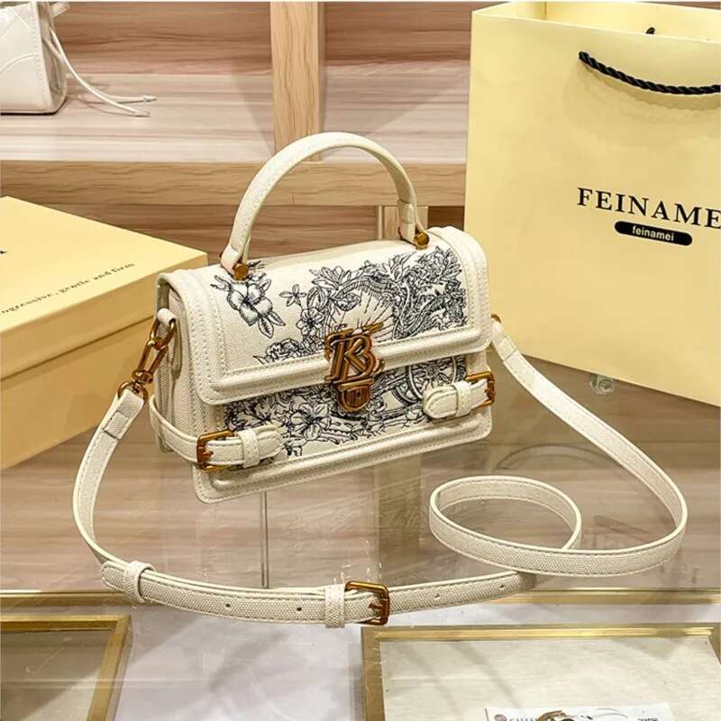 Light Brand Women's Handbag 2025 New Embroidered Fashion Designer High-End Texture Crossbody Bag