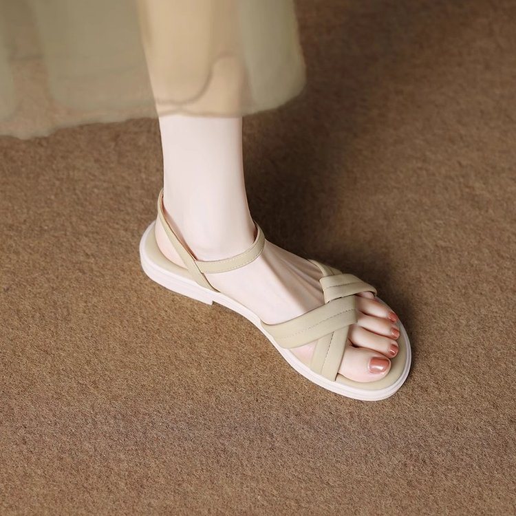 Free shipping. Designer's 2025 new retro flat beach Roman sandals are versatile, fashionable, comfortable, soft-soled, open-toe, niche women'