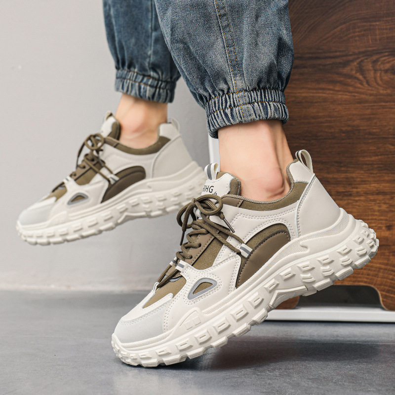 Designer casual shoes Internet celebrity hot men's shoes 2025 new spring versatile casual height increasing white sports port style dad ins trend