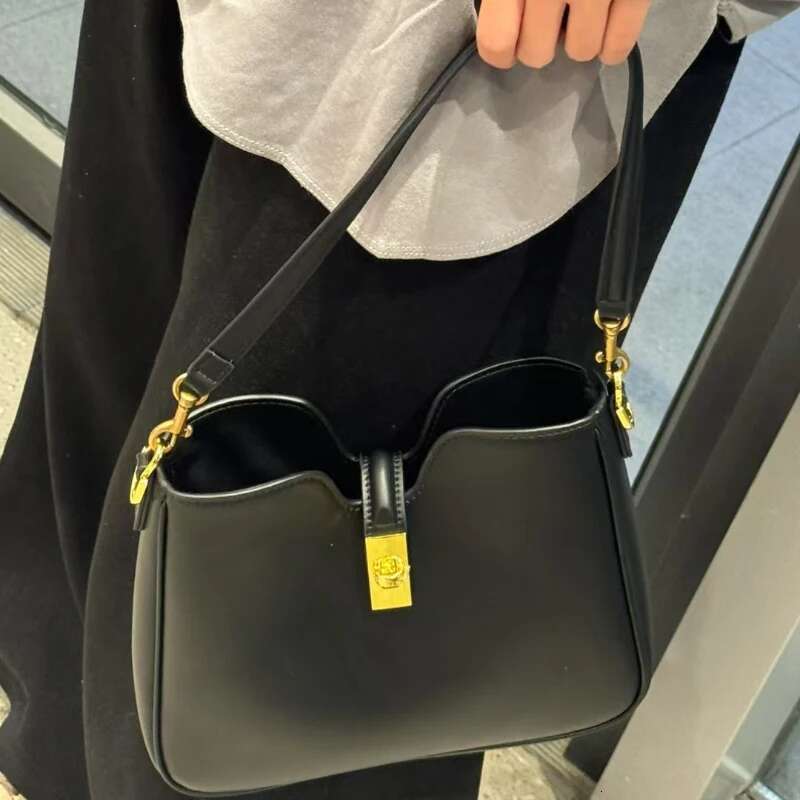 Brand Design Lock Buckle Shoulder Women Genuine Leather Elegant Commute Handbags Concise Fashion Bucket Bags 2025
