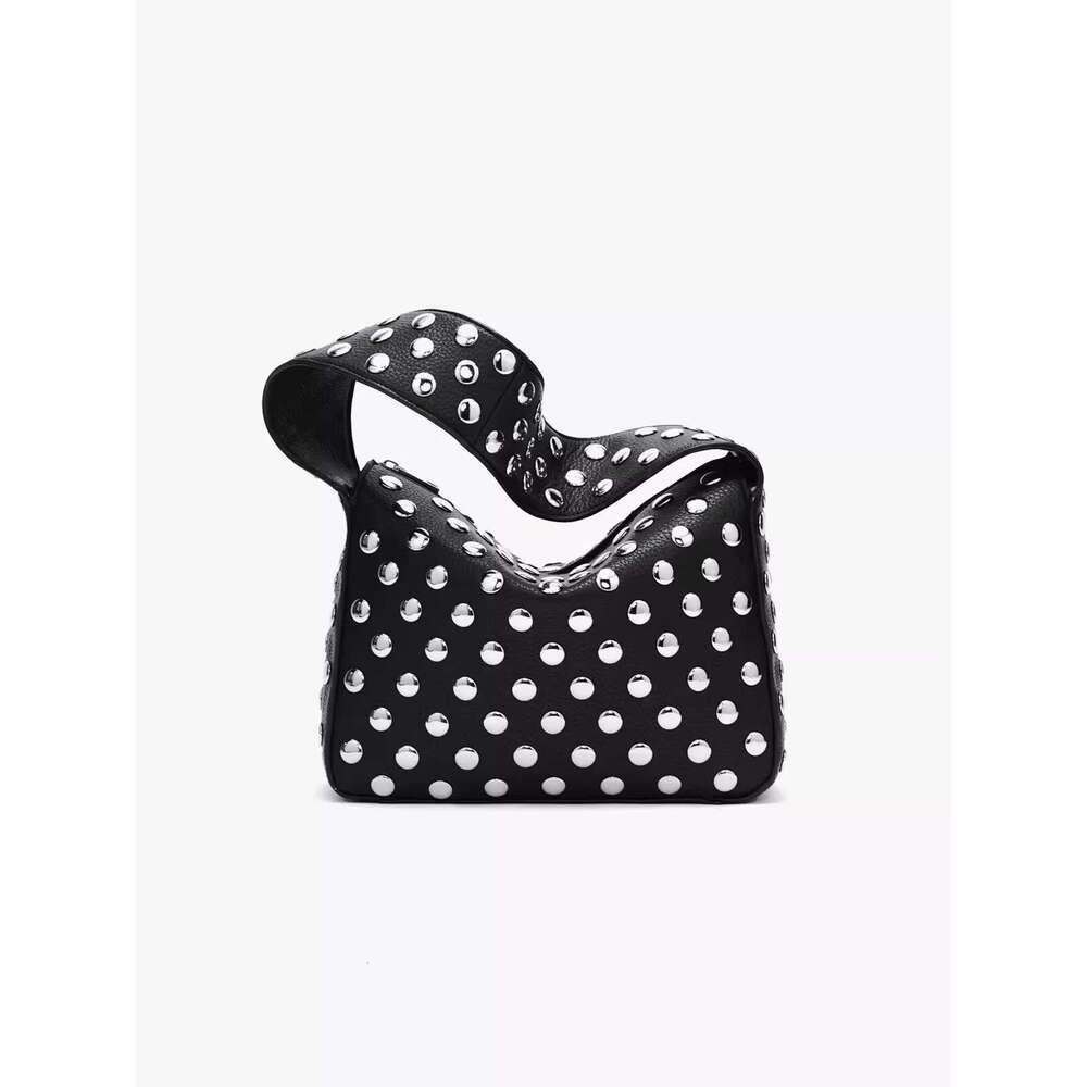 Hiatus Niche Design Kong Xiaozheninssame European And American Style Rivet Armpit Shoulder Bag Black Metal Motorcycle